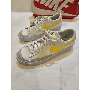 Nike Blazer Low ' 77 Shoes Size Youth 6 / 7.5  Womens White/Yellow DA4074 118